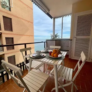 https://apartment-genevie.1costadelsol.com